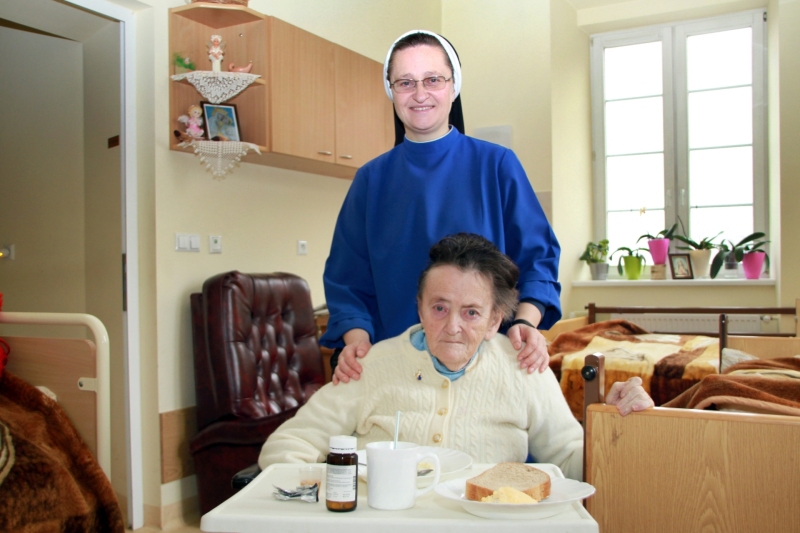 NASI PACJENCI, Caritas, zakład, ZOL GRYBÓW, opieka zdrowotna dla starszych, leczenie, rehabilitacja, zakład opiekuńczy, Grybów, usługi medyczne, pacjenci, zdrowie, opieka długoterminowa, wsparcie