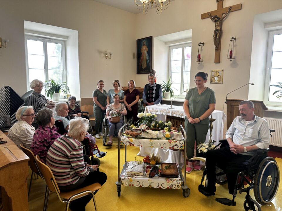 Caritas, zakład, ZOL GRYBÓW, opieka zdrowotna dla starszych, leczenie, rehabilitacja, zakład opiekuńczy, Grybów, usługi medyczne, pacjenci, zdrowie, opieka długoterminowa, wsparcie